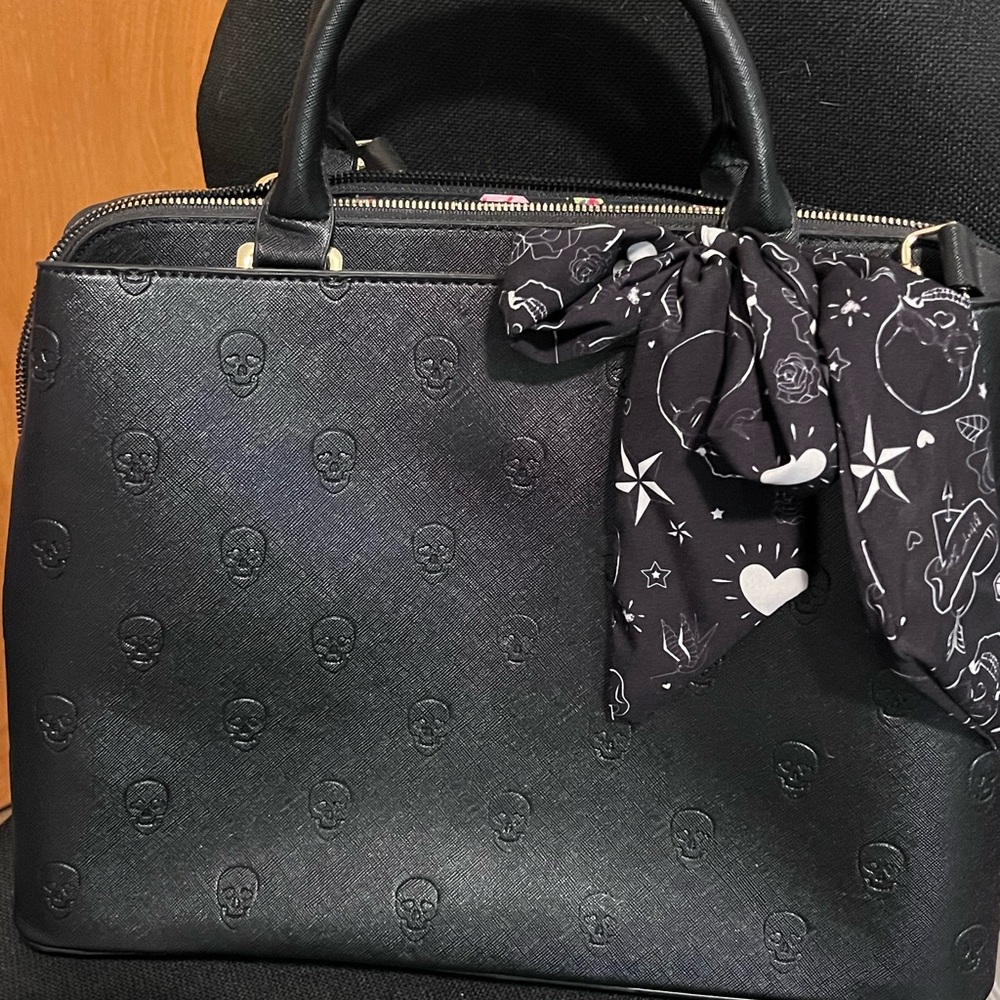 Betsey Johnson Black Skull Handbag